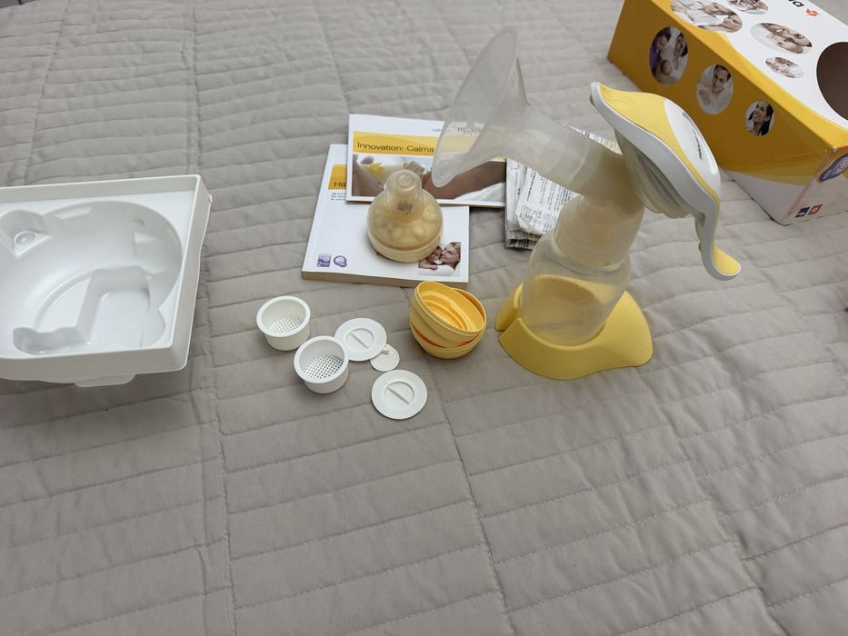 Молокоотсос Medela Harmony