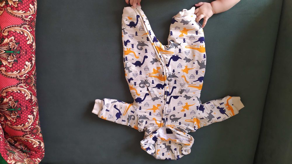 Комбинезон теплый вязаный