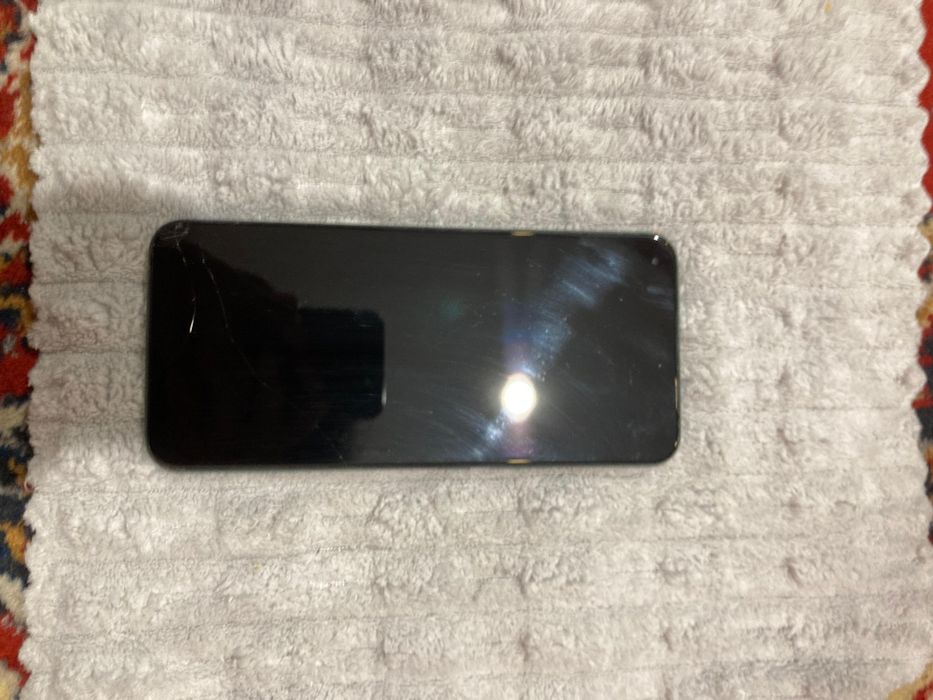 продаю телефон реалми 7и