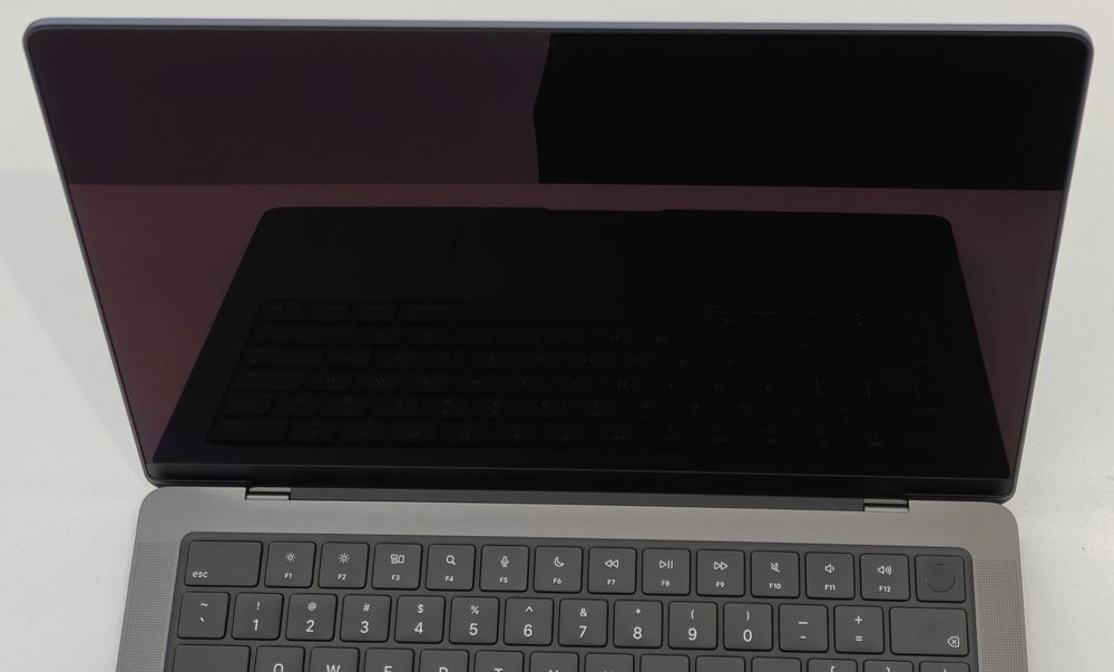 MacBook Pro 14 M5PRO 24/1TB 3 цикла