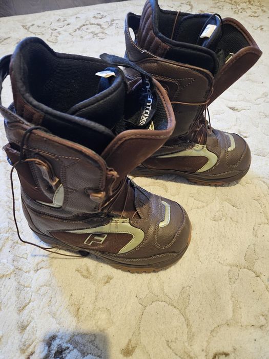 Boots snowboard Forum League SLR marimea EUR 38/ Mondo 24