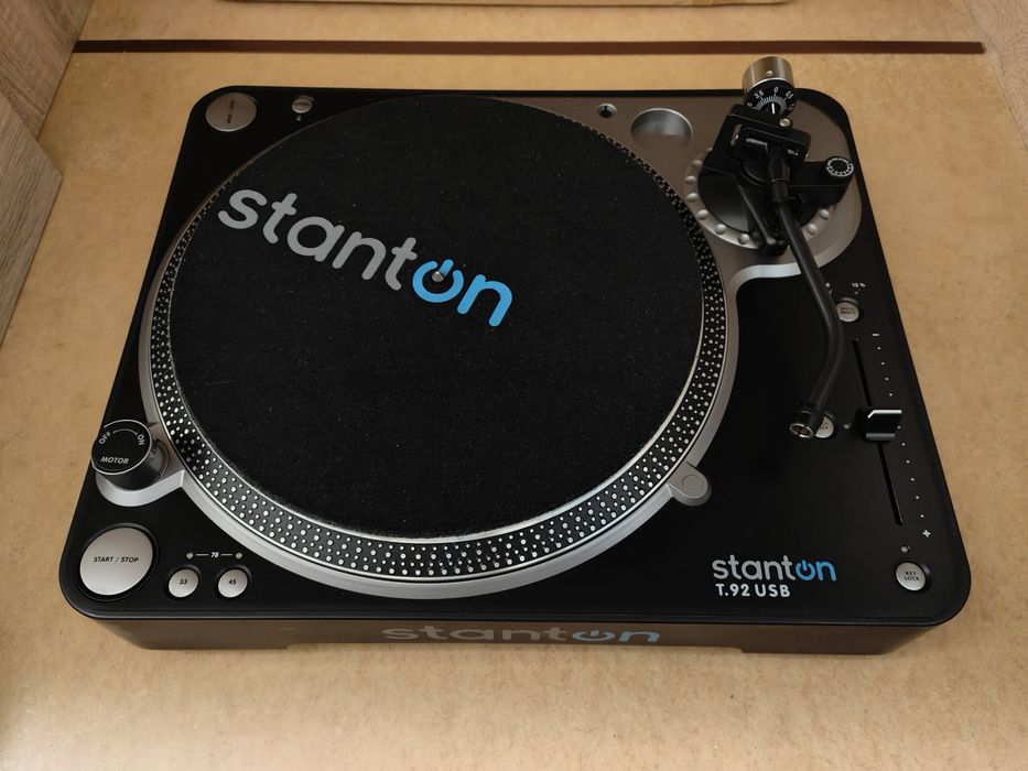 Грамофони Stanton T.92USB