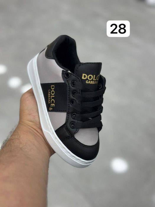 Adidași pentru copiii