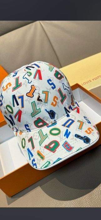 Șapca Louis Vuitton, model 2026, 8 modele