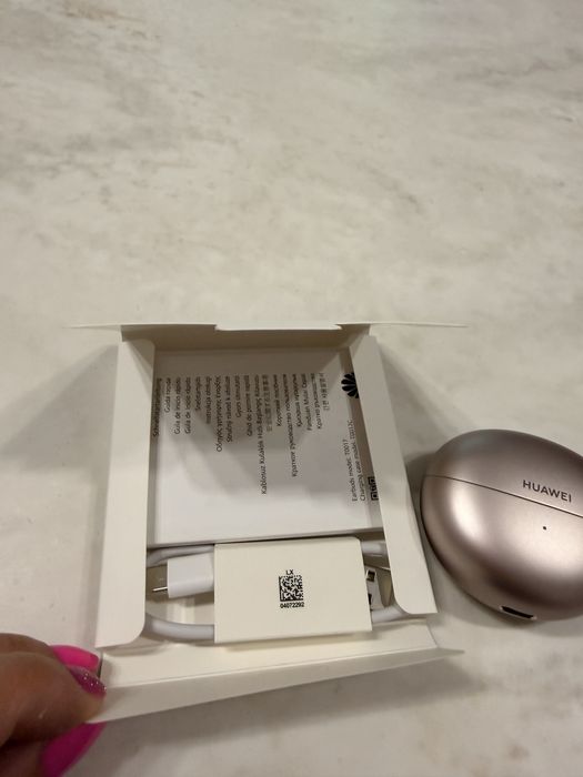 Huawei Freeclip rose gold розово