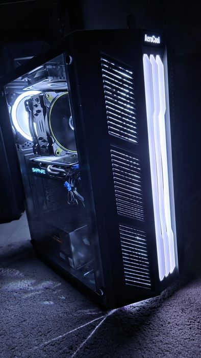 Monitor + unitate pc  calculator gaming i7 6700k 32gb ram,Rx580 8gb Sa