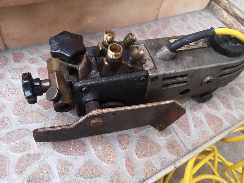 Messer Griesheim Регулируема Горелка  Рязане на Метал напред и назад