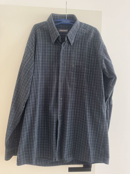 Мъжки блуза и 4 ризи-4-13€
