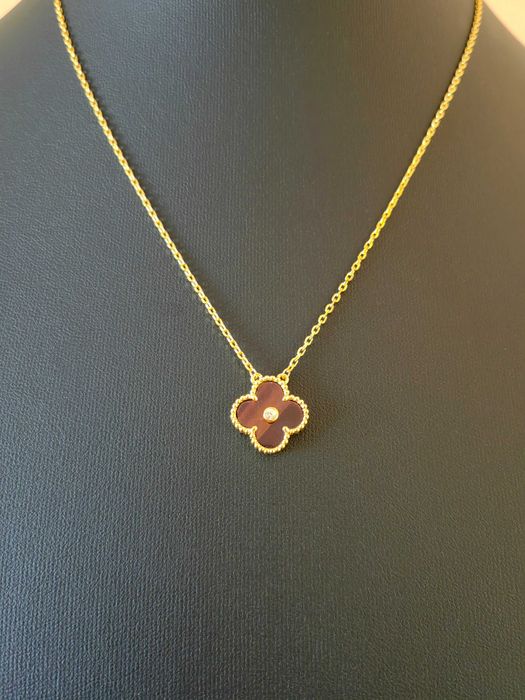 Дамско колие с детелина от червен малахит - Van Cleef & Arpels VCA