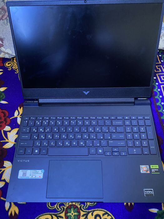 Noutbuk Victus hp