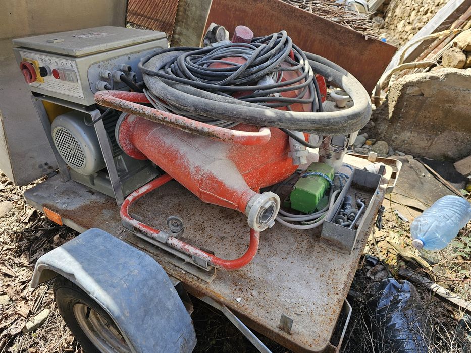 Silomat  машина за транспорт на прахообразни материали