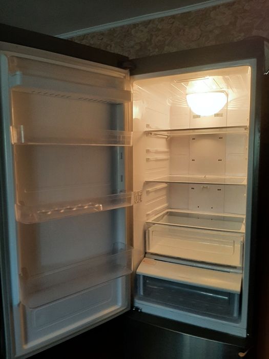 Продам хололильник