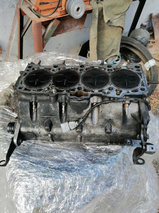 Глава за Пасат б6