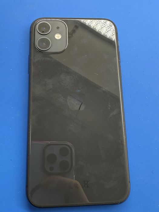 Продам Iphone 11 на 64gb