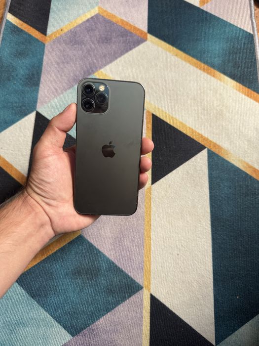 Продам Телефон Айфон 12 Pro 256Gb