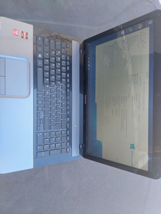 Laptop Toshiba Satelite