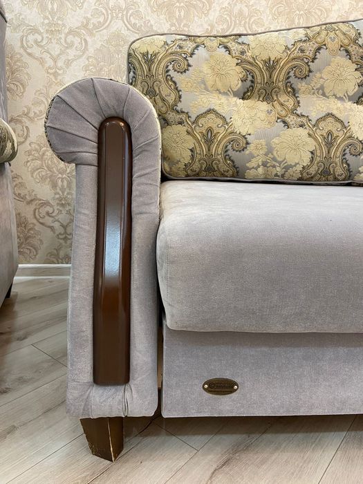 Продам Диван+2кресла