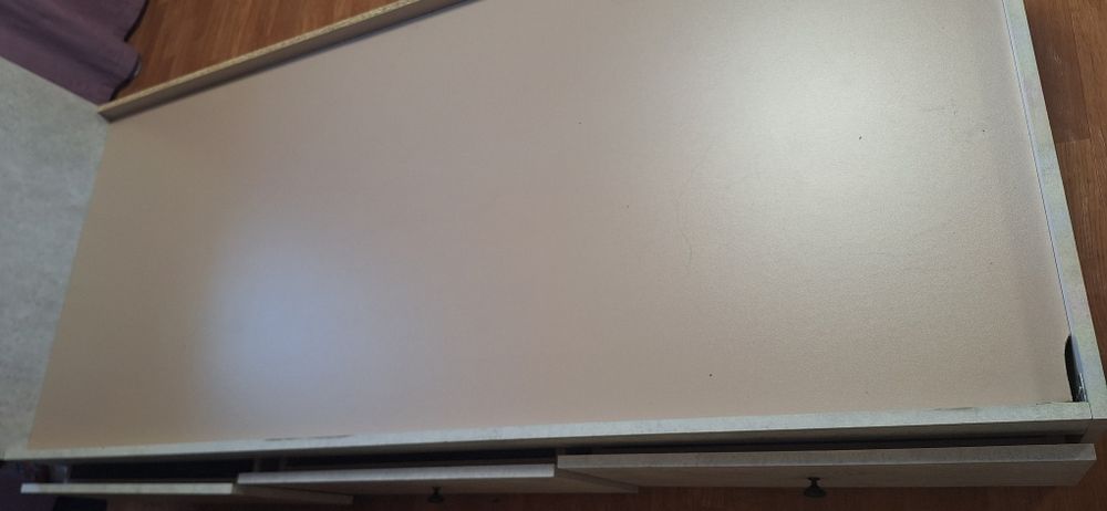 Продам кровать 80*180