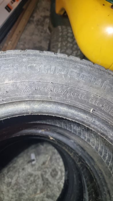4 бр. Nokian 14" 165/70/14 зимни  Като нови !
Лично предаван
