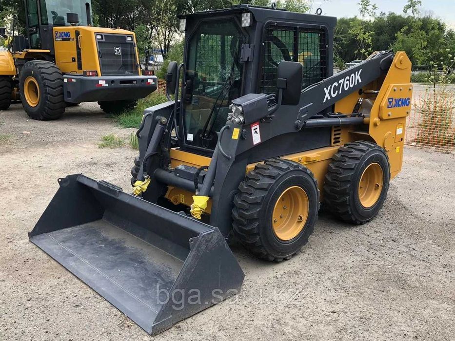 XCMG XC760K мини бабкат   0.6