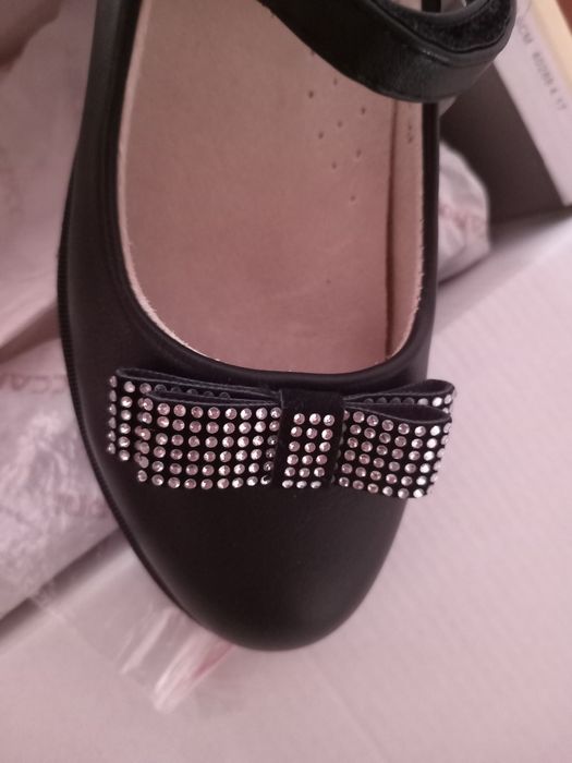 Продам туфли, Кроссовки