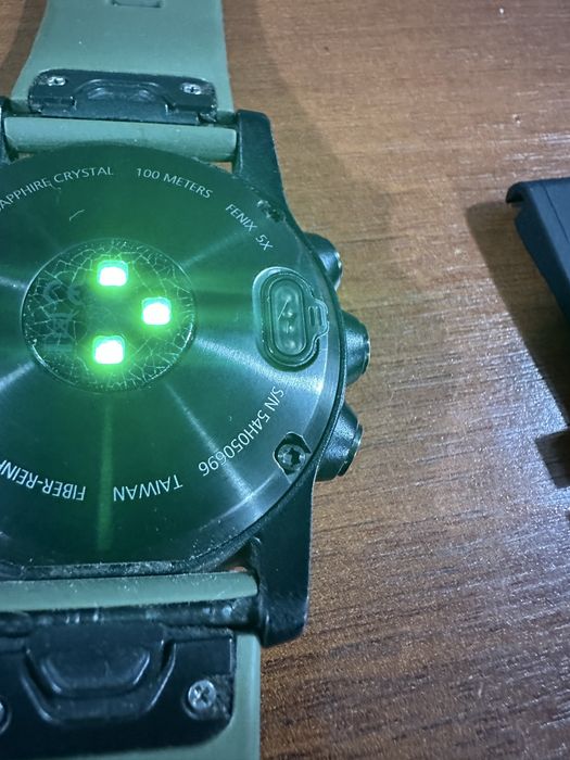 Часы Garmin Fenix 5