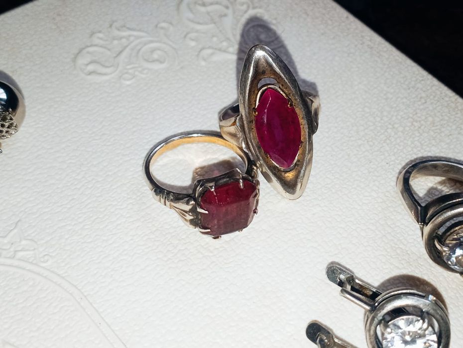 Продам советские серьги