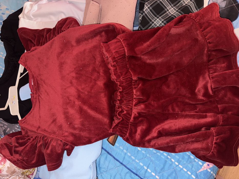 Дрешки за момиче 110-140.  Лот 40€