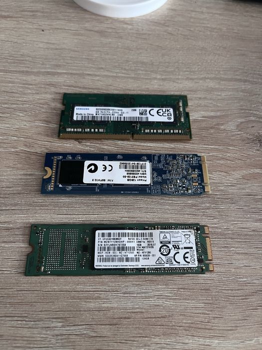 1 x Ram + 2 x SSD M2 SATA