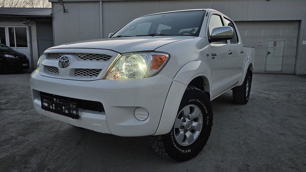 Vând Toyota Hilux 2.5D, 4x4