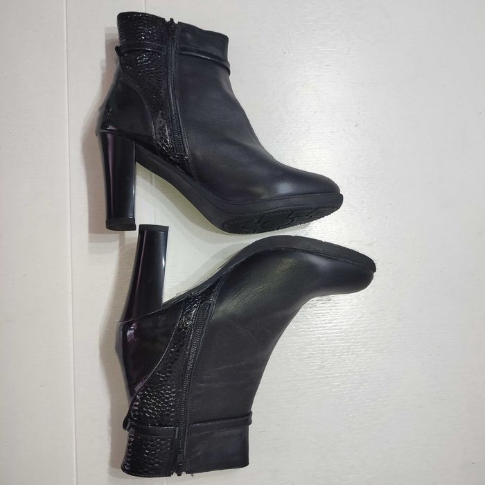 Дамски кожени боти