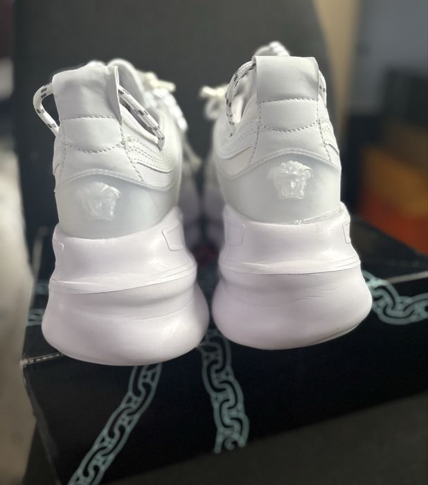 Versace Chain reaction