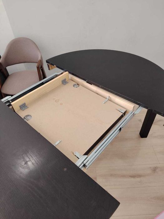 Продам стол - обеденный стол Ikea Бьюрста 166x115x74см