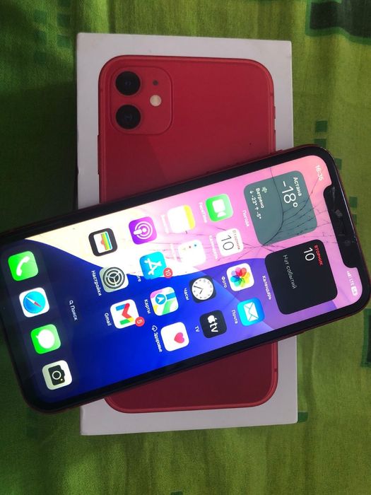 Продам айфон 11 торга нет