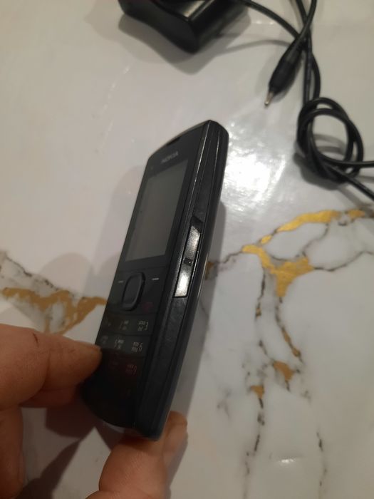 Продам мобильный телефон
