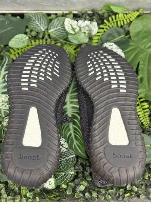 Adidas yeezy boost black