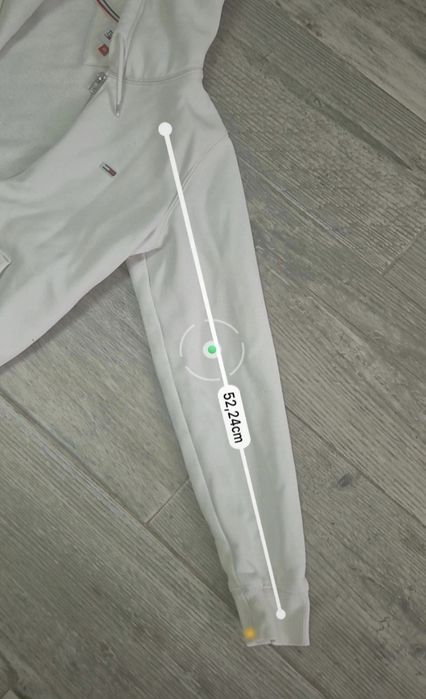 Hanorac Tommy Hilfiger/Tommy Jeans Alb - marime XS pret magazin:400RON