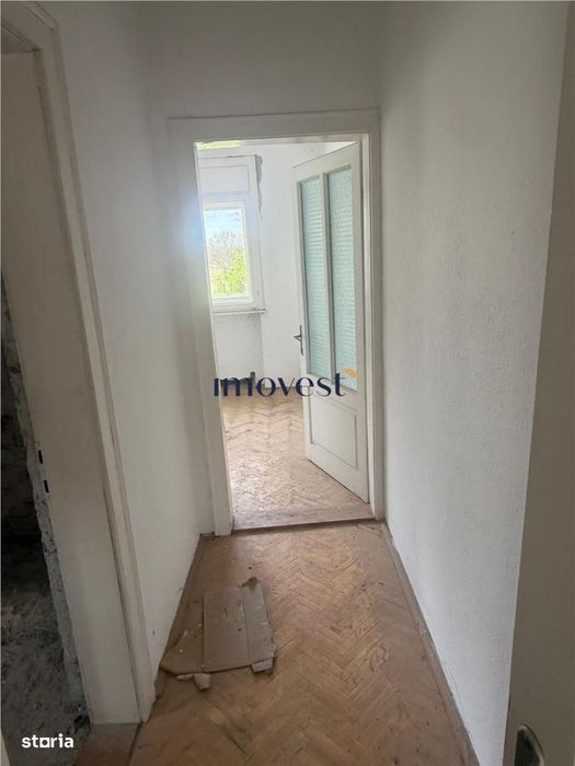 Duplex de vanzare in Satu Mare | 5 camere, demisol complet, zona Titul