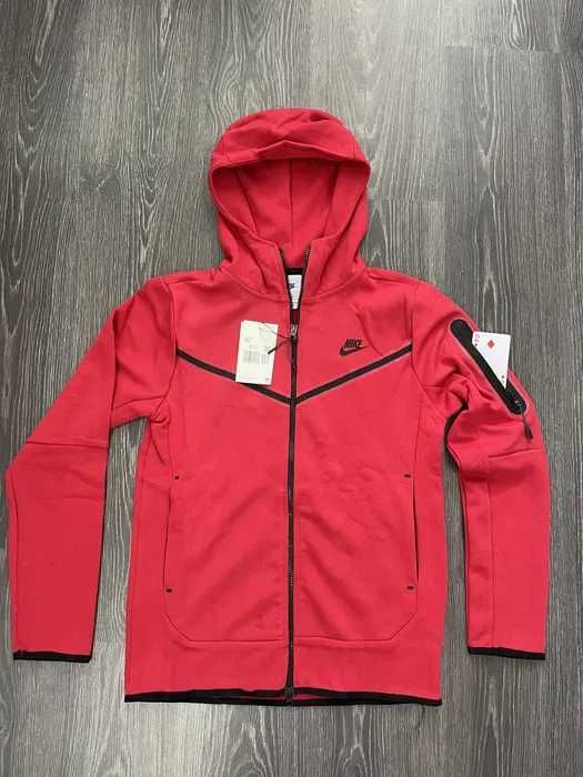 Trening Nike TECH Fleece Red Set Complet