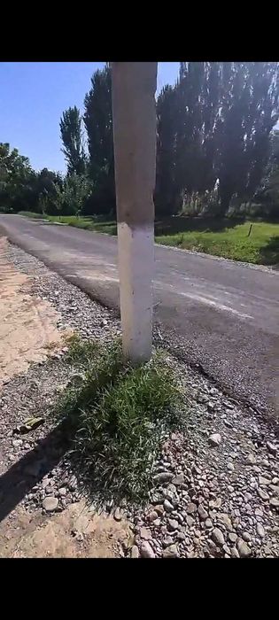 Ховлили уй сотилади