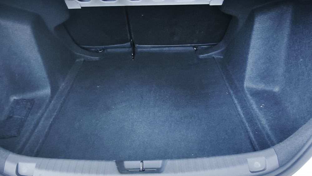 Chevrolet Onix Premier 2