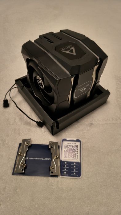 Cooler procesor aer Arctic RGB Freezer 50 TR (AMD Threadripper) - la cutie