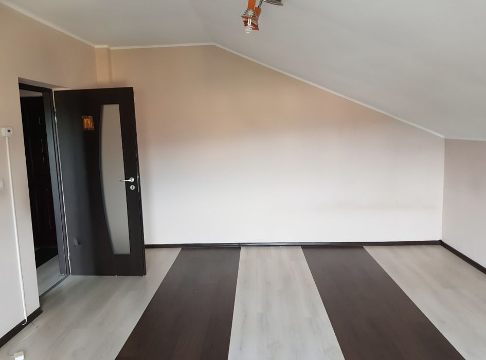 Vând sau schimb cu casă în zona Horezu sau lângă Sibiu