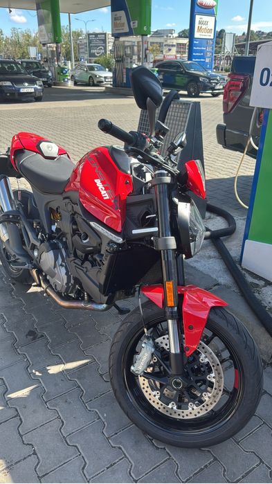 Ducati Monster Plus 937 Garanție | 4.500 km | 9.500 €