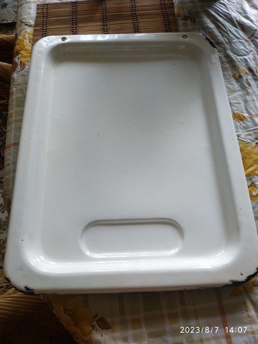 Тазы, листы для духовок