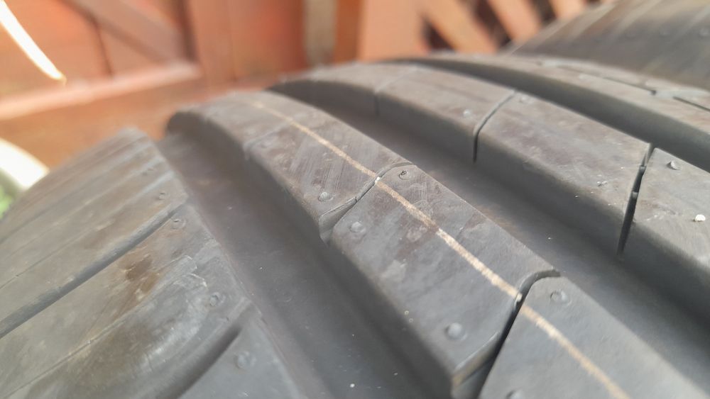 Vand 4 anvelope de vara 185 60 r15 HANKOOK noi noute
