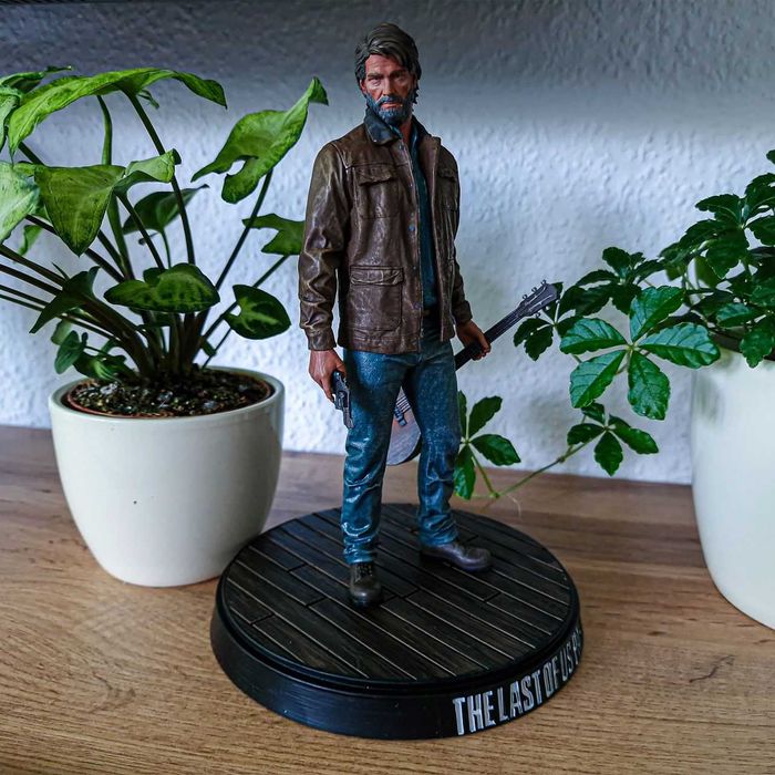 Статуетка Dark Horse Games: The Last of Us Part II - JOEL, 22 cm.