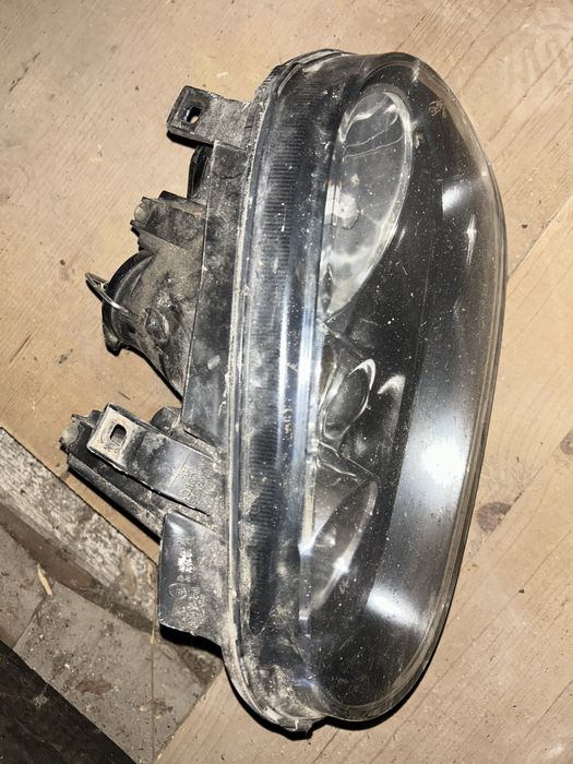 Faruri stanga dreapta golf 4