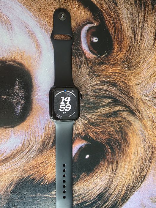 Vând Apple Watch SE2