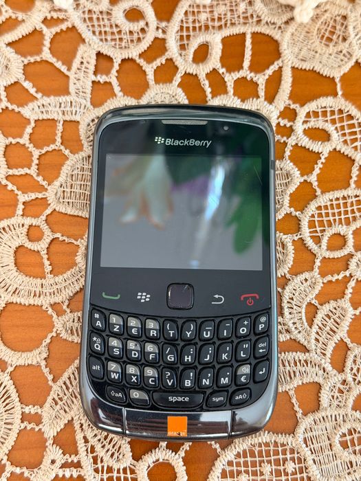 BlackBerry 9300 Curve
